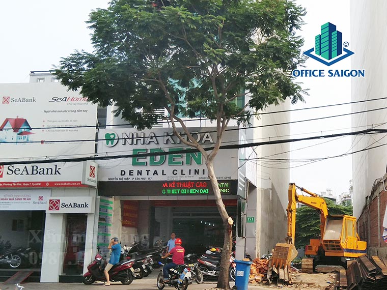 Lối vào văn phòng cho thuê Bigland building quận 7