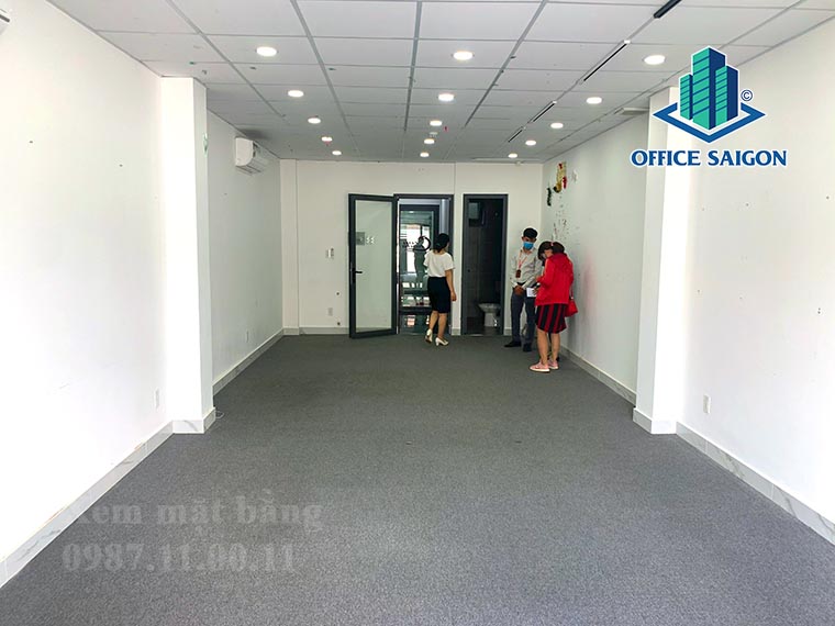 Quản lý văn phòng cho thuê PCL building quận Tân Bình hỗ trợ khách xem mặt bằng
