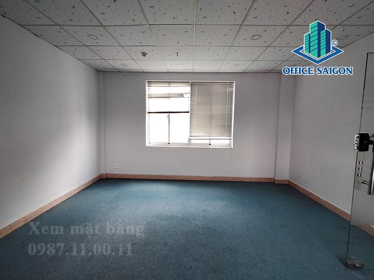 Sàn văn phòng được lót thảm sang trọng tại Devspace 2 building