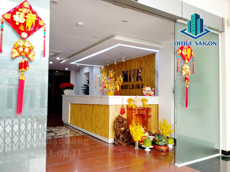 Lễ tân tại văn phòng cho thuê MINK building quận Tân Bình