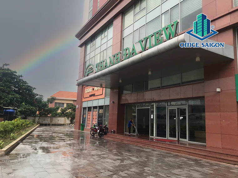 Sân trước văn phòng cho thuê Thanh Đa View quận Bình Thạnh