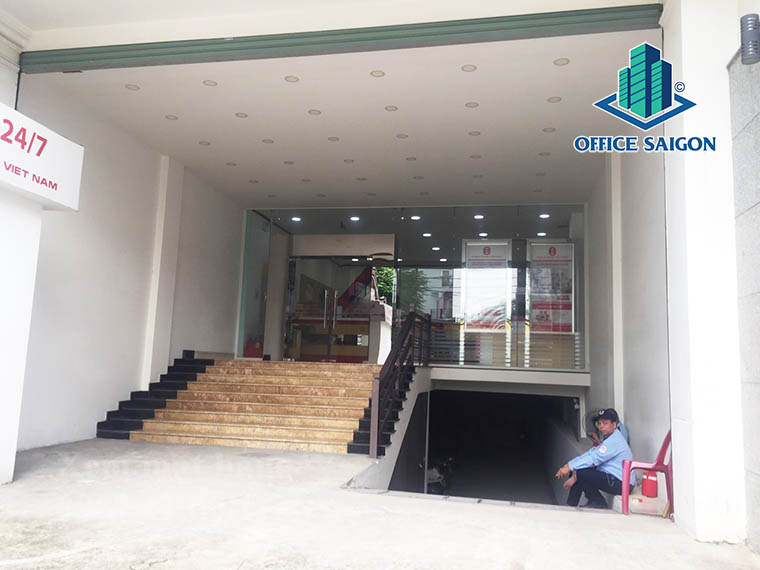 Lối vào văn phòng cho thuê 488LQD building quận Bình Thạnh