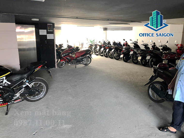 Hầm giữ xe tại văn phòng cho thuê Share Space building quận Bình Thạnh