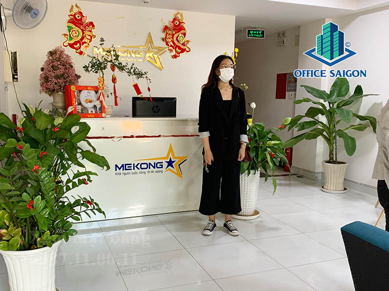 Lễ tân tại văn phòng cho thuê Mekong Star Building quận Bình Thạnh