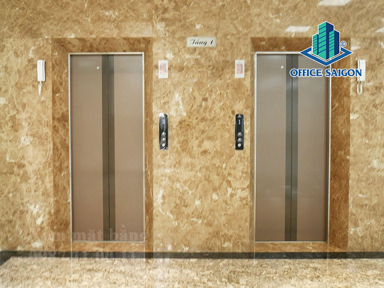 Thang máy tại tầng trẹt văn phòng cho thuê Sabay building Trường Chinh quận Tân Bình