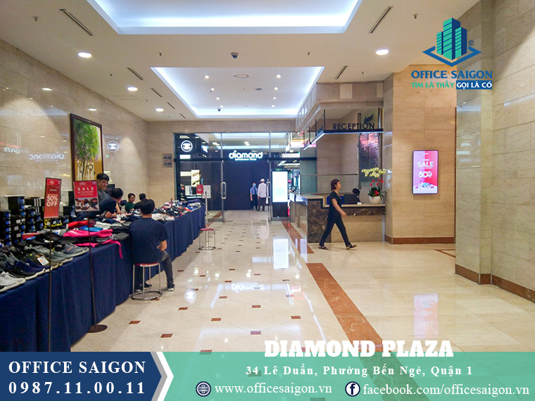 Hành lang thang máy tại văn phòng cho thuê Diamond plaza quận 1