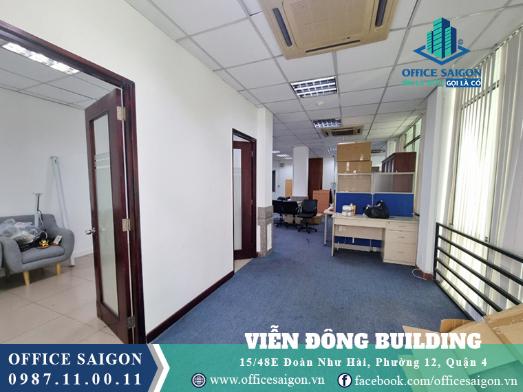 Nhân viên Office Saigon hỗ trợ khách thuê văn phòng tại Viễn Đông building