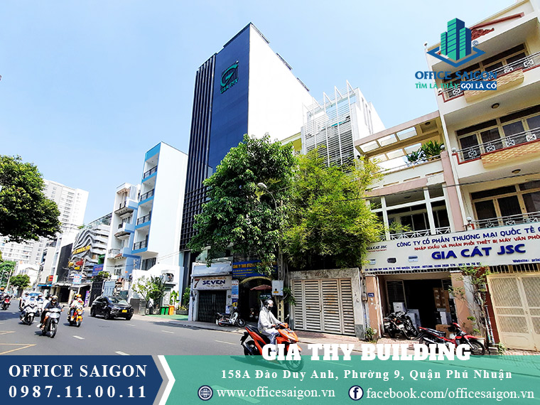 View tổng quan tòa nhà Gia Thy building từ phía ngoài