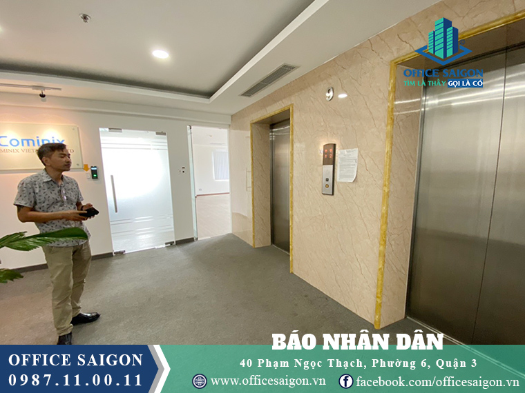 Hành lang thang máy tại tầng 9 văn phòng cho thuê Báo Nhân Dân Quận 3