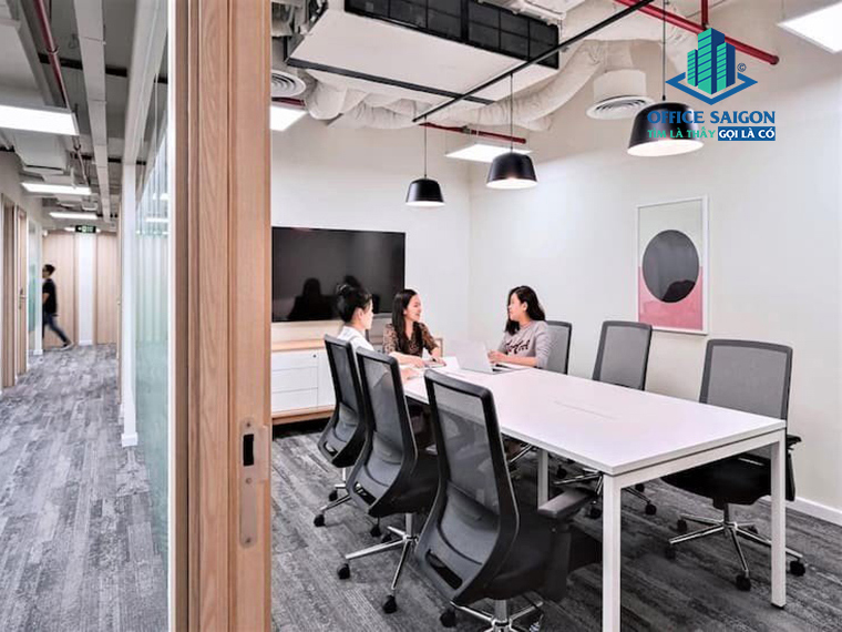 Phòng họp tại Regus Thảo Điền dành cho cuộc họp 8-10 người