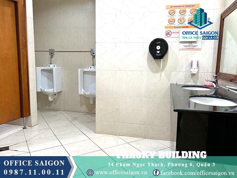 Toilet toà nhà Paxsky 34 Phạm Ngọc Thạchvăn phòng cho thuê quận 3