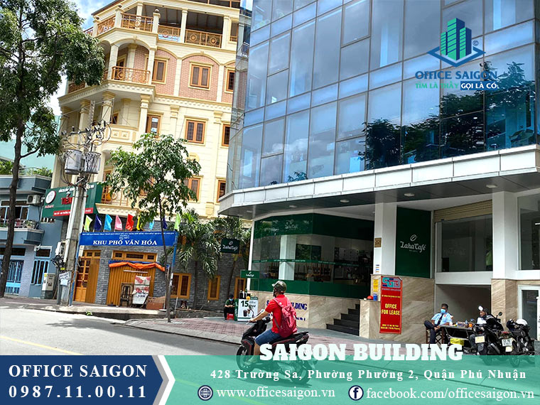 Lối vào toà nhà Saigon building quận Phú Nhuận