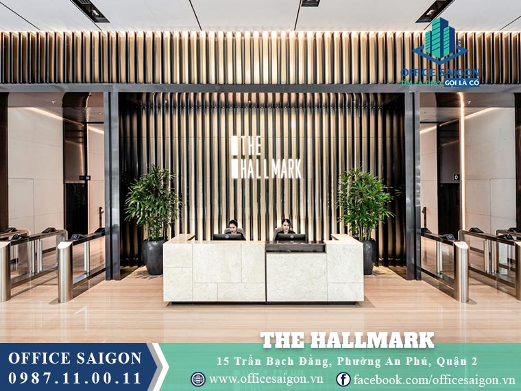 Lễ tân tại The Hallmark văn phòng cho thuê quận 2