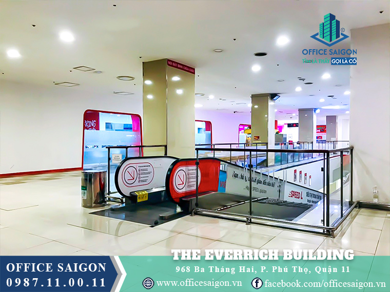 Thang cuốn văn phòng cho thuê The Everrich Building