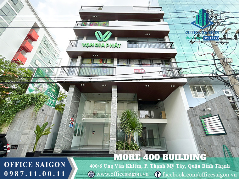 More 400 Building