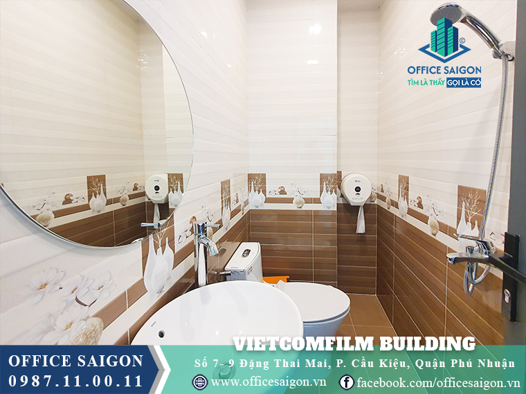 Toilet Vietcomfilm Building