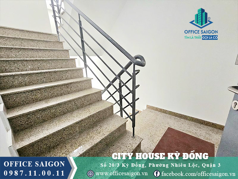 Thang bộ toà nhà City House Building Kỳ Đồng