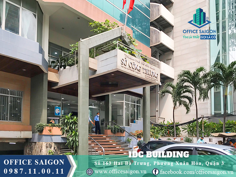 Lối vào toà nhà IDC Building Hai Bà Trưng