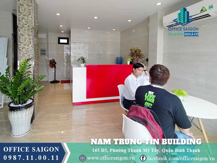 Lễ tân tòa nhà Nam Trung Tín building đường D5