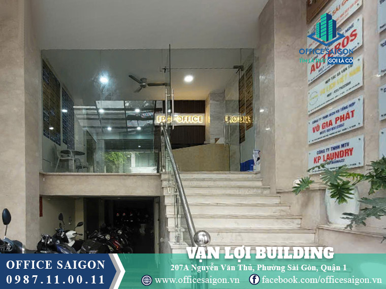 Lối vào toà nhà Vạn Lợi Building Nguyễn Văn Thủ