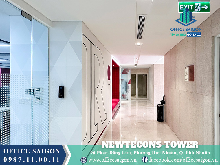 Hành lang tòa nhà Newtecons Tower Phan Đăng Lưu