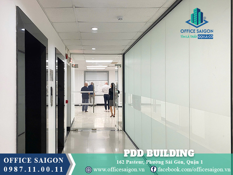 Hành lang toà nhà PDD Building Pasteur