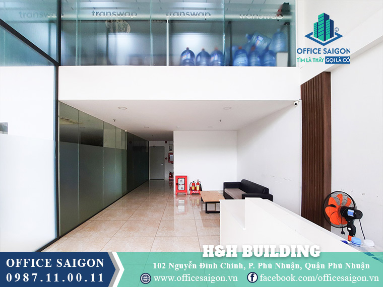 Lễ tân H&H Building Nguyễn Đình Chính