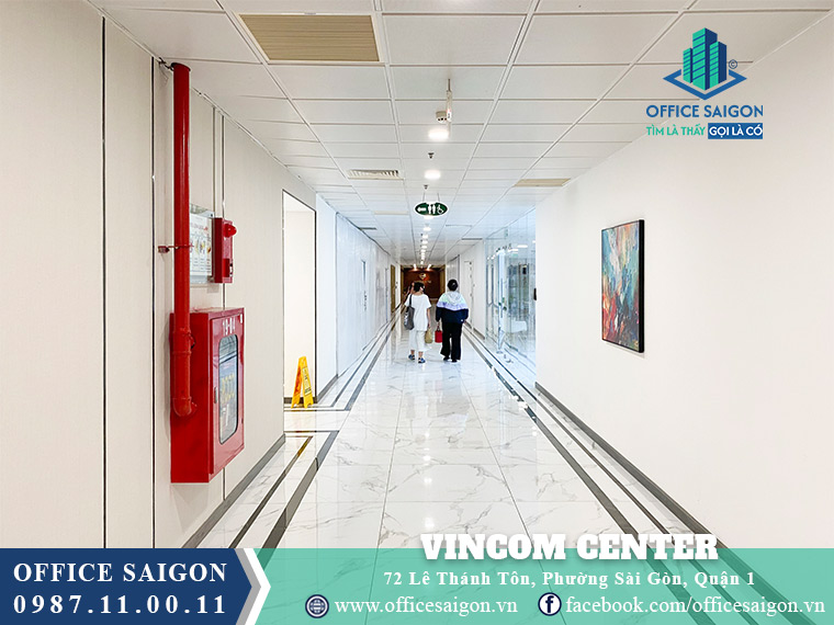 Hành lang đi bộ Vincom Center Lê Thánh Tôn