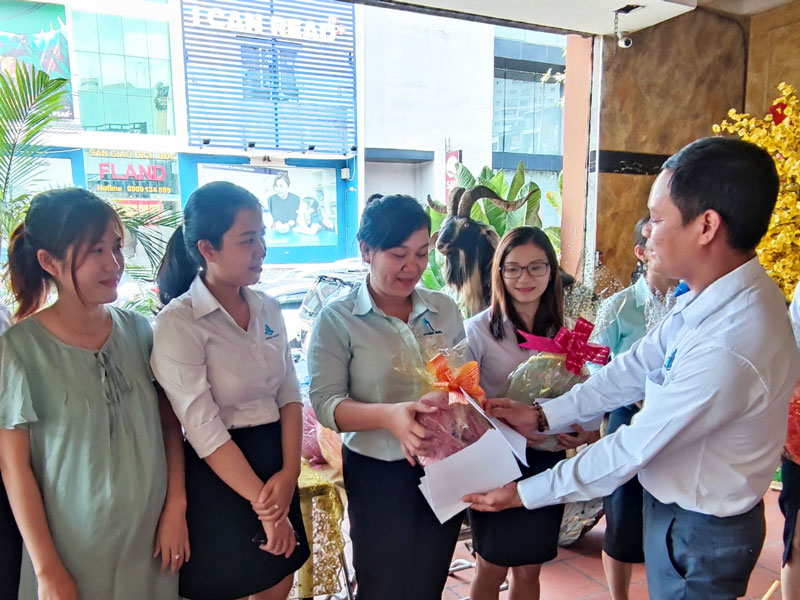 Chào mừng 8/3 và sinh nhật nhân viên trong tháng 2 & tháng 3