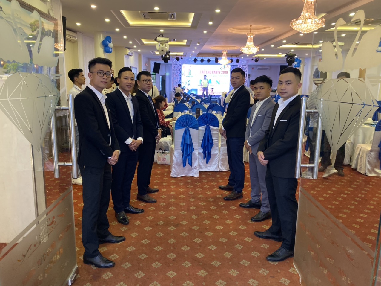 Cong ty TNHH Office Saigon tat nien 2019