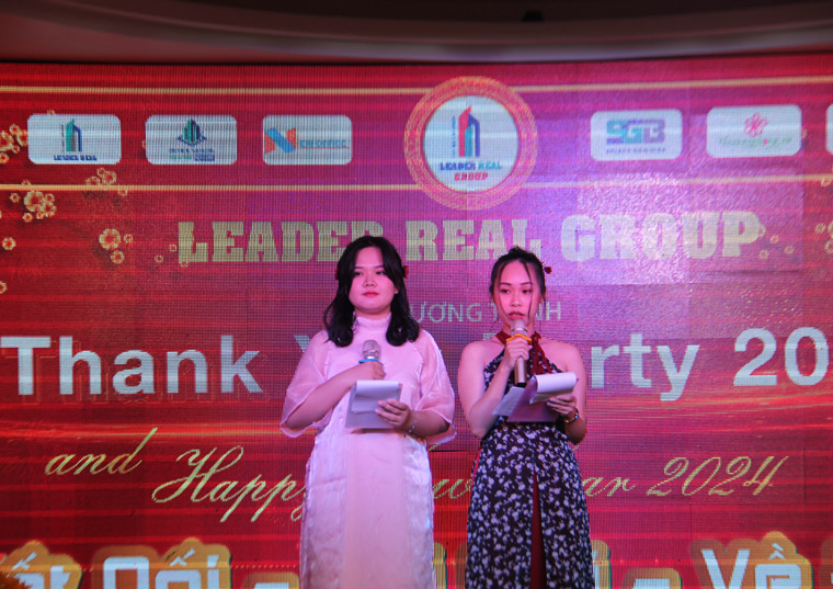 khai tiệc