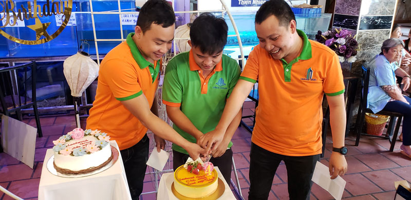 Chao mung Quoc Te Phu Nu va sinh nhat nhan vien trong thang 3