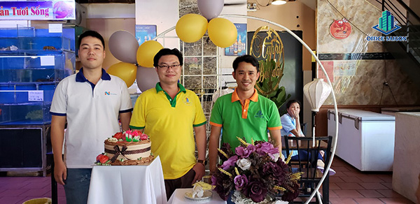 Hoat dong mung sinh nhat nhan vien thang 2/2020 cua Office Saigon