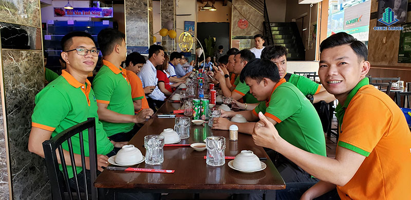 Hoat dong mung sinh nhat nhan vien thang 2/2020 cua Office Saigon