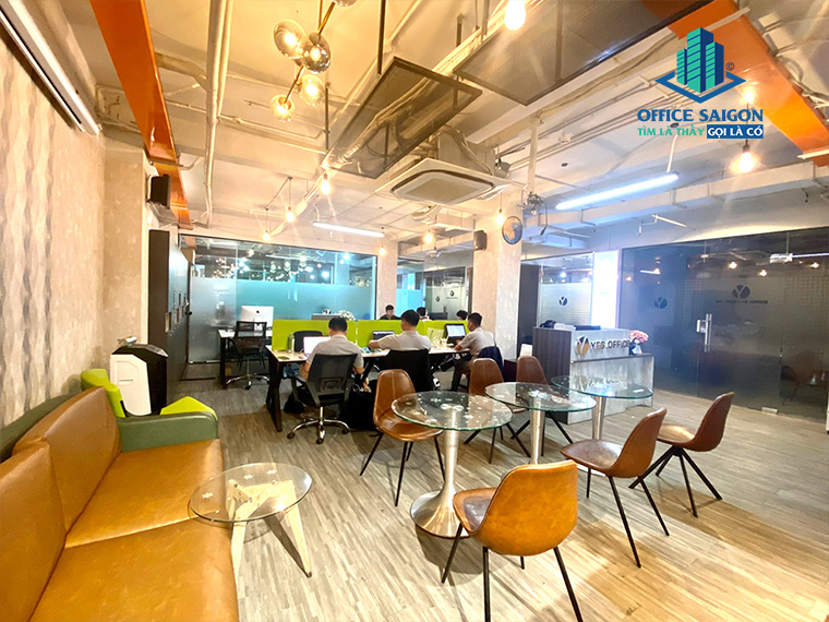 Khu vực làm việc chia sẻ tại Yes Office - Vietcomreal Building Nguyễn Huệ Quận 1