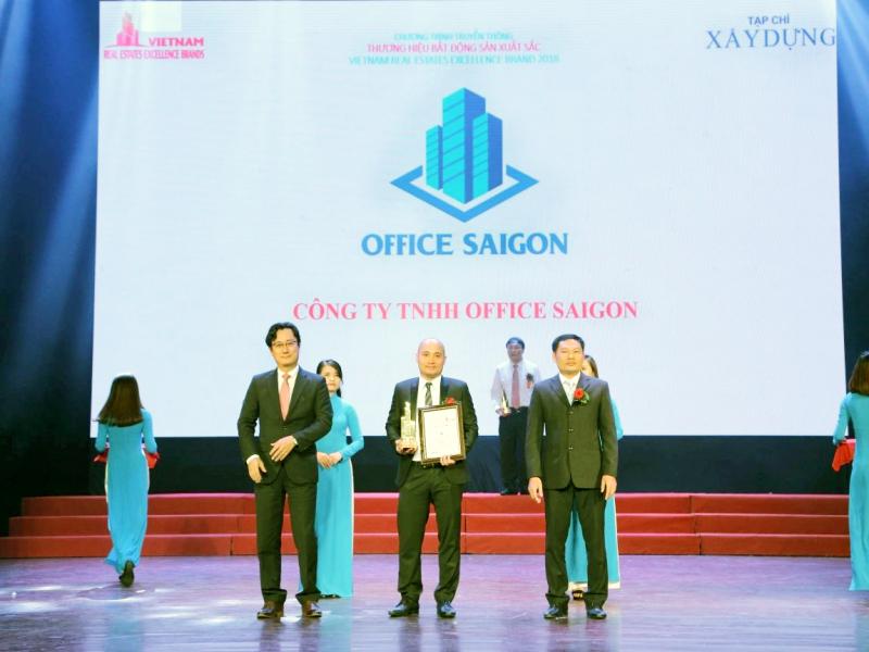 Office vinh danh nhận giải thưởng TOP 30 KINH DOANH ĐỊA ỐC SÀN GIAO DỊCH BẤT ĐỘNG SẢN 2018