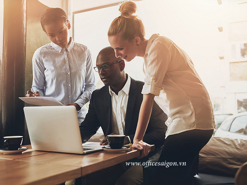 Bí quyết giúp dân văn phòng trở nên tự tin hơn