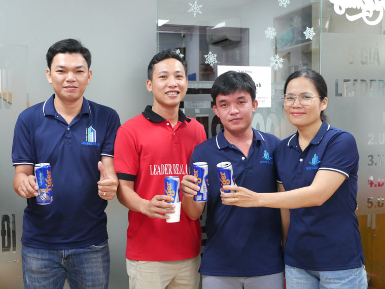 Office Saigon: Giáng sinh 2023 ấm áp bên nhau
