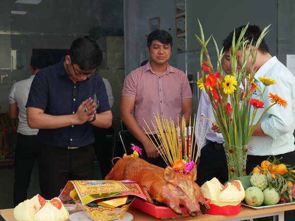 Cong ty TNHH Office Saigon Khai truong nam moi Xuan 2020