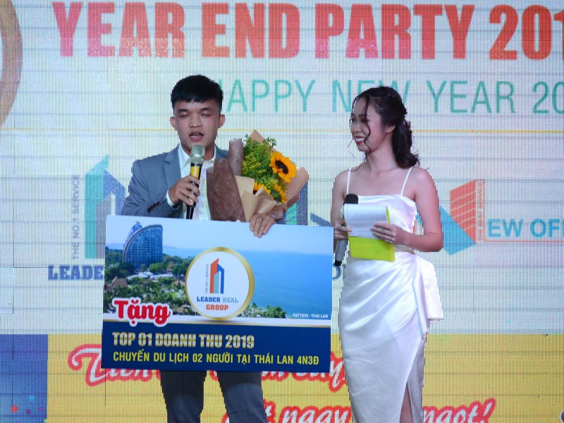 Cong ty TNHH Office Saigon tat nien 2019