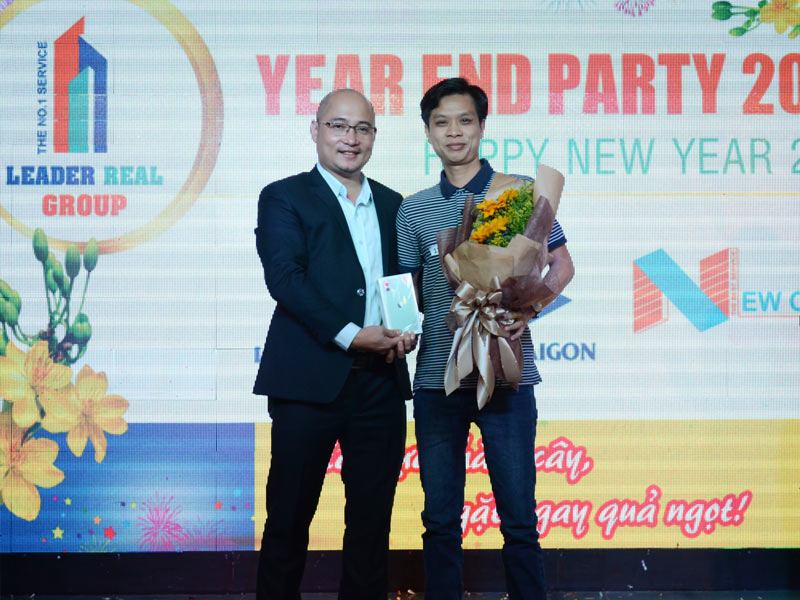 Cong ty TNHH Office Saigon tat nien 2019