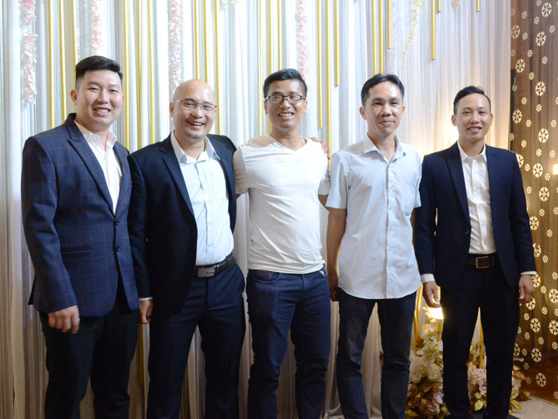 Cong ty TNHH Office Saigon tat nien 2019