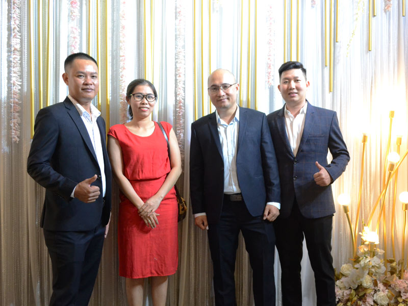 Cong ty TNHH Office Saigon tat nien 2019