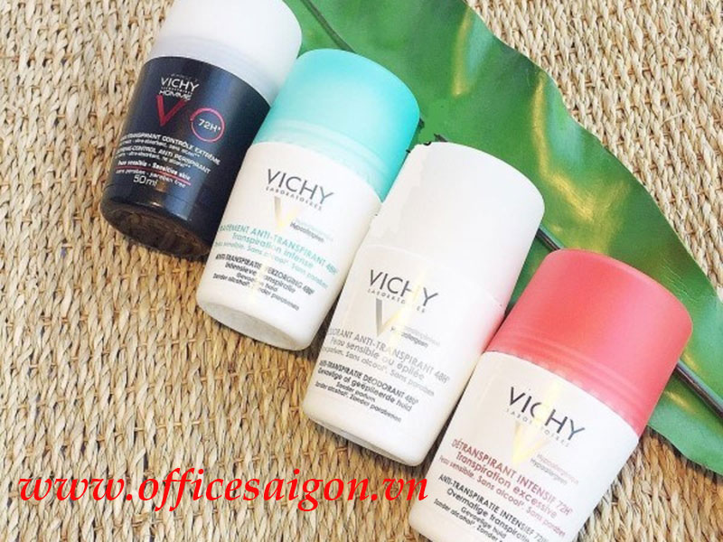 Mùi cơ thể gây khó chịu trong văn phòng
