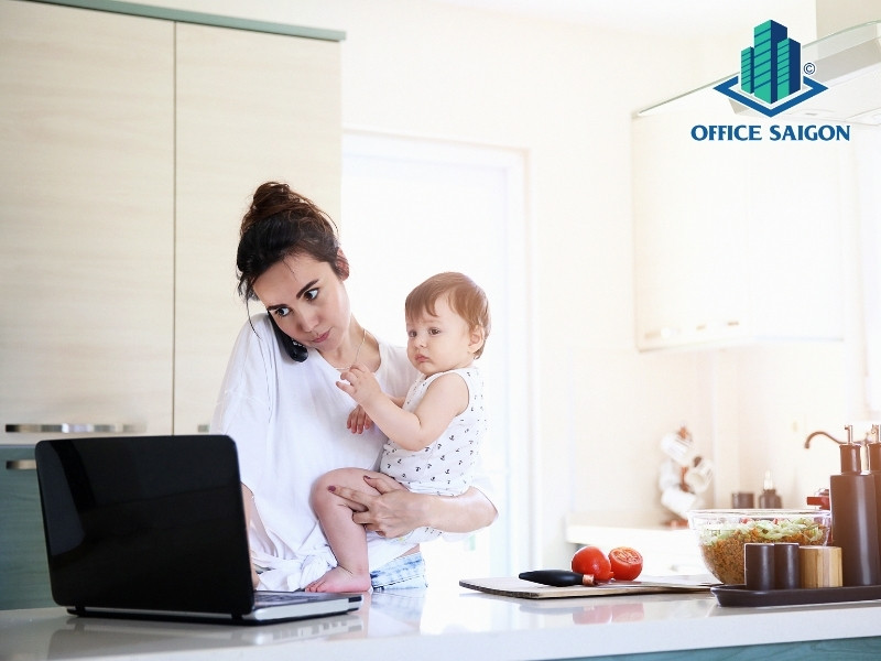 Người bị giằng xé giữa công việc và gia đình