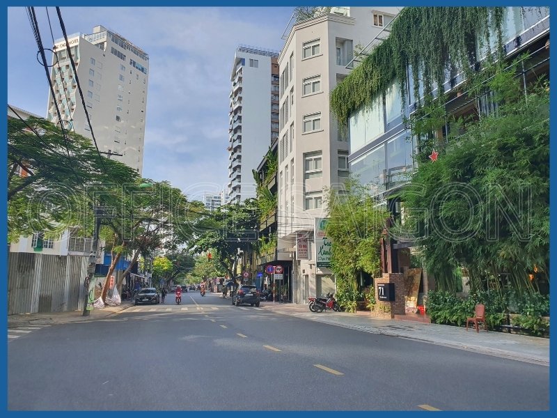 Giao thông và các tuyến đường trọng yếu phường Diên Hồng