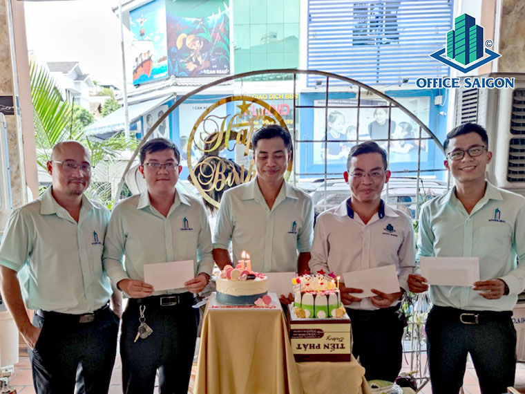 Hoat dong mung sinh nhat nhan vien thang 11/2020 cua Office Saigon