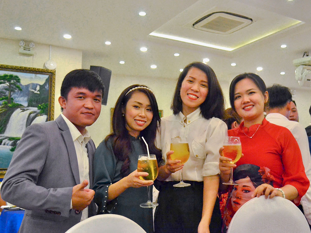 Đêm dạ tiệc tất niên Office Saigon