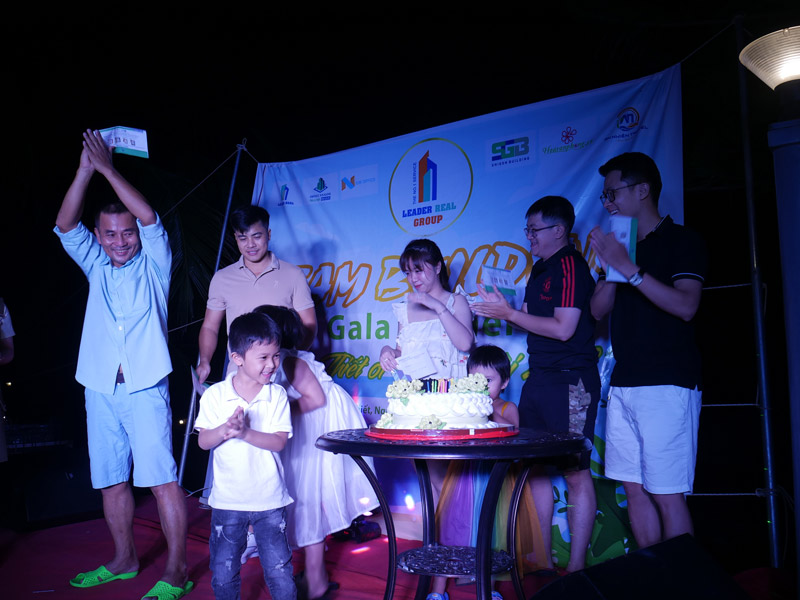 Office Saigon: Phan Thiết - Team Building 2023