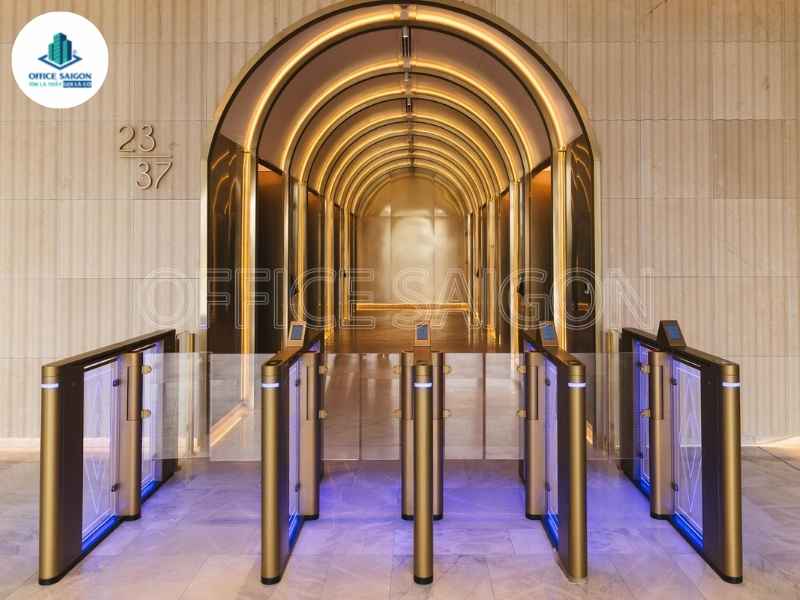 Hệ thống thang máy tốc độ cao tại Saigon Marina IFC
